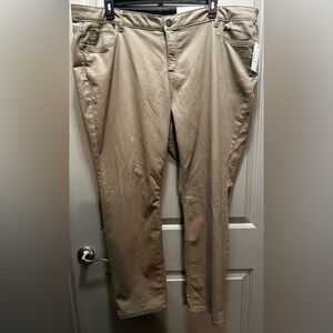 Liz Claiborne size 24W Sara Slim Leg Mid-Rise Tan Jeans NWT